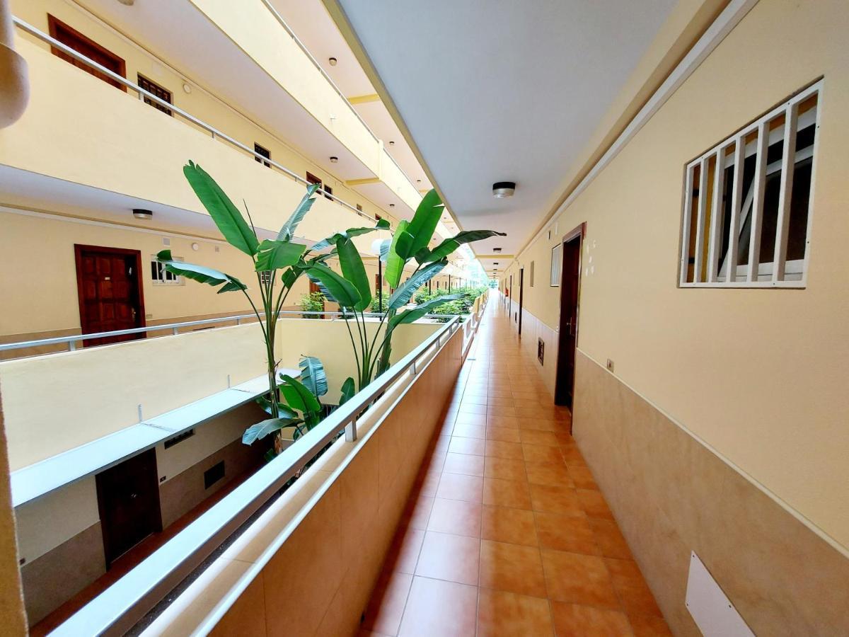 Sunny Cozy Nice Apartment Loscristianos Wifi,Pool Los Cristianos  Extérieur photo